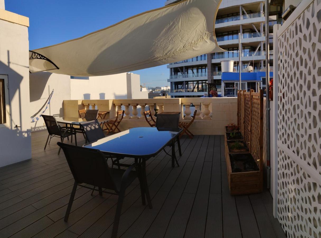 Walter'S B&B Gzira Екстер'єр фото