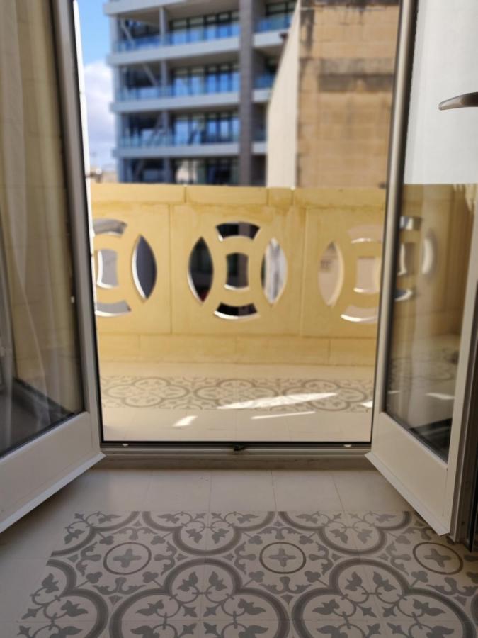 Walter'S B&B Gzira Екстер'єр фото