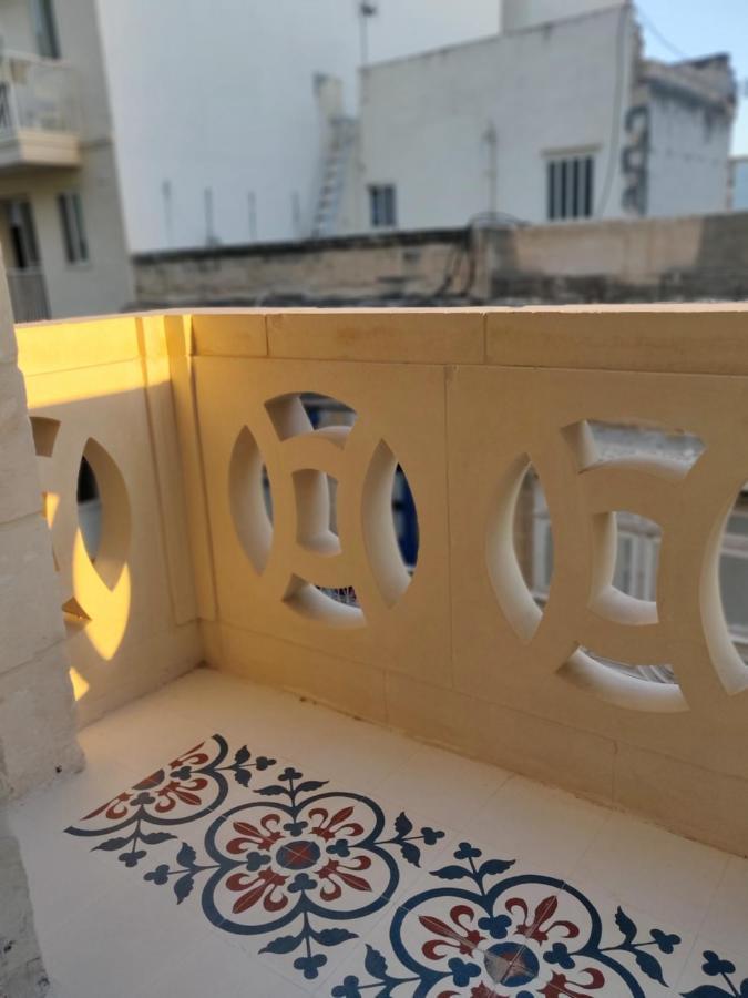 Walter'S B&B Gzira Екстер'єр фото